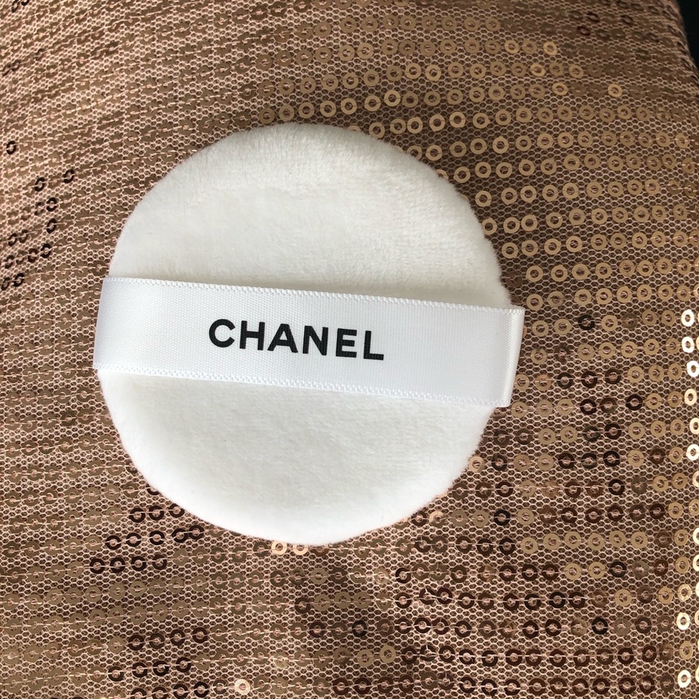 Chanel Sponge